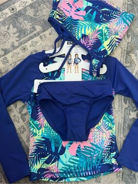 Lands’ End NWT 3-Piece Swim Set Size 6Y